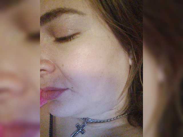 Live sex webcam photo for Ayrina69 #276988273