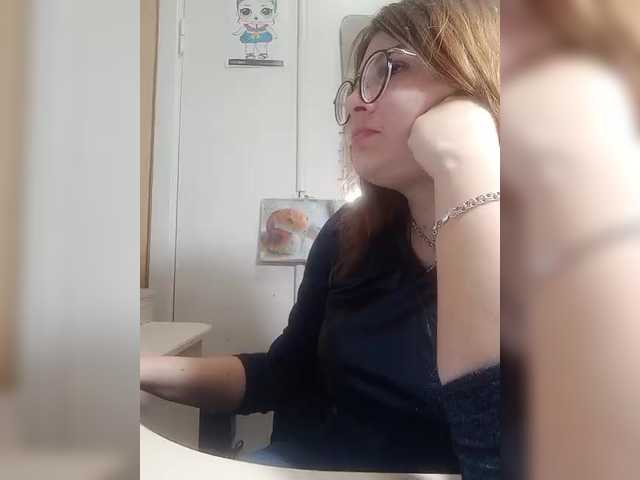 Live sex webcam photo for Ayrina69 #290437950