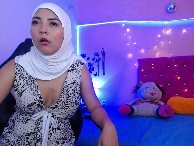 Live sex webcam photo for AzaharaBadawi #275653270