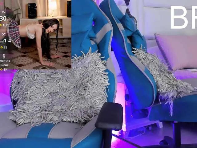 Live sex webcam photo for Azaleavolkova #293644813