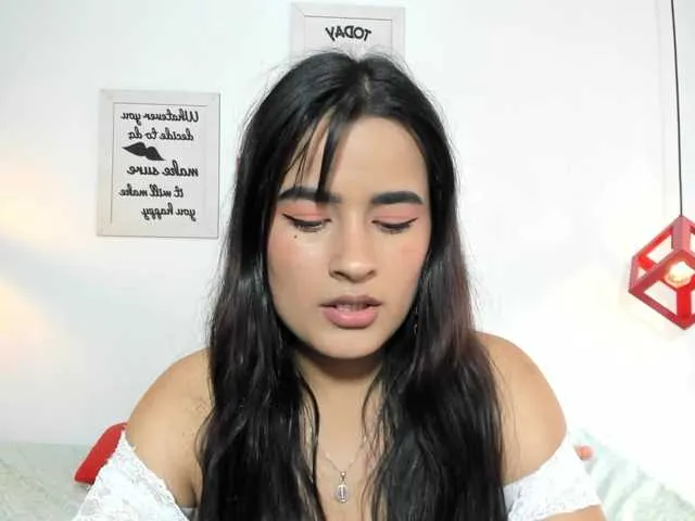 Live sex webcam photo for AzaliaPalacio #272480079