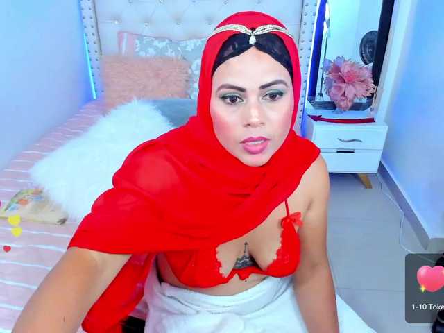 Live sex webcam photo for Azhar04 #272772717