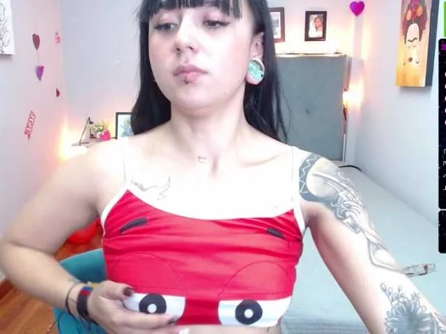 Live sex webcam photo for Azul69- #272480821