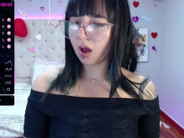 Live sex webcam photo for Azul69- #272503174