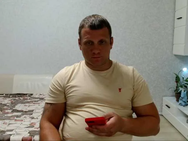 Live sex webcam photo for B-L-O-N-D #291468108