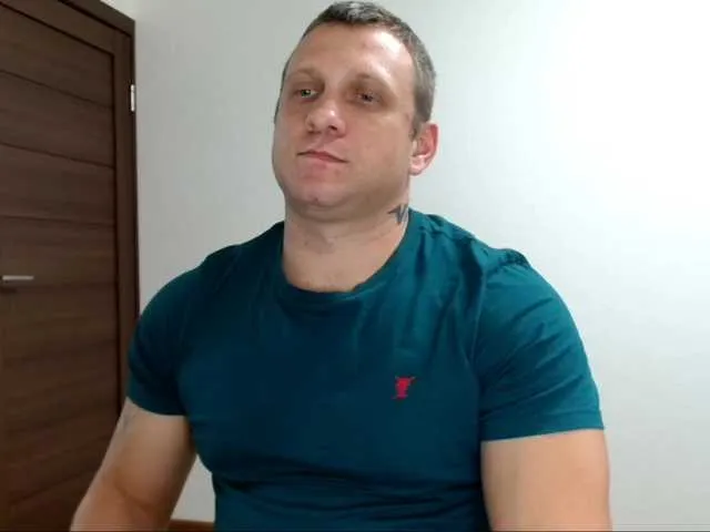 Live sex webcam photo for B-L-O-N-D #292062593