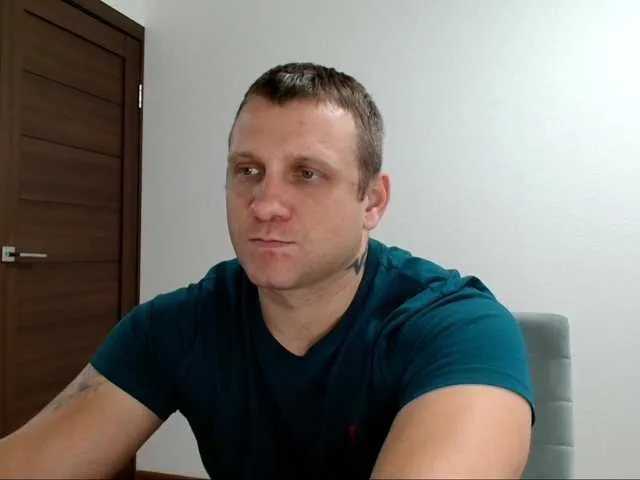 Live sex webcam photo for B-L-O-N-D #292067272