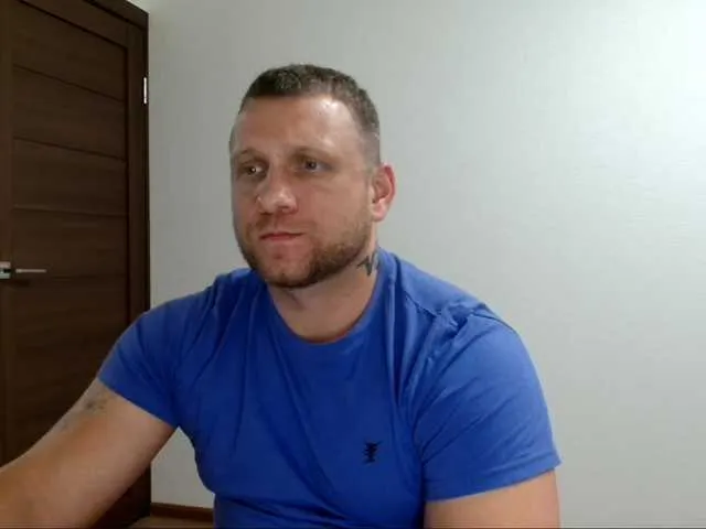 Live sex webcam photo for B-L-O-N-D #292177656