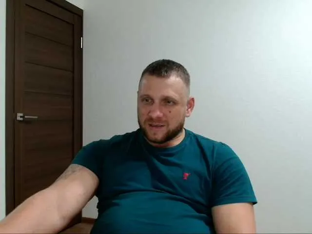 Live sex webcam photo for B-L-O-N-D #292405207