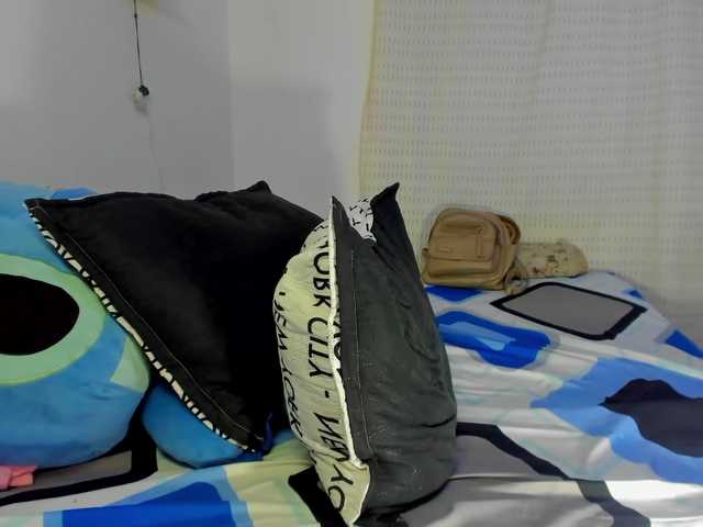 Live sex webcam photo for BARBIIEDOLL #290692940