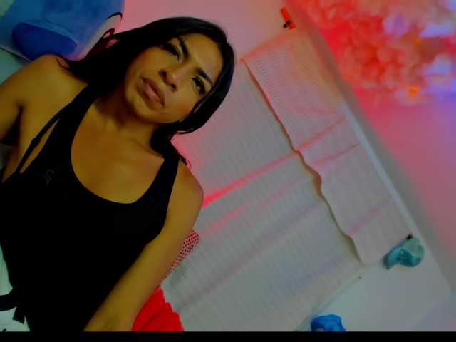 Live sex webcam photo for BARBIIEDOLL #290922616