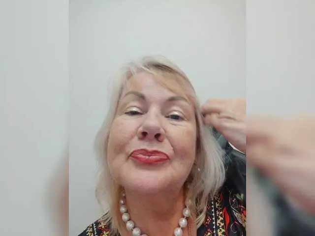 Live sex webcam photo for BESTija-1 #291831085
