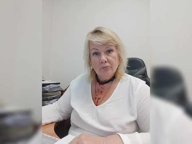 Live sex webcam photo for BESTija-1 #291900386