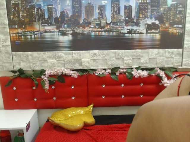 Live sex webcam photo for BIGApetitbitc #272221563