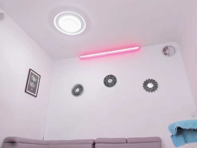 Live sex webcam photo for BIGMALKONG #276081143