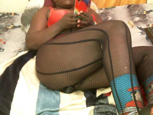 Live sex webcam photo for BLACKQUEEN344 #291465811