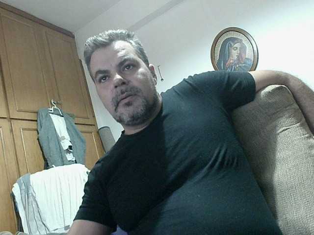 Live sex webcam photo for BLUEKNIGHT777 #276272152