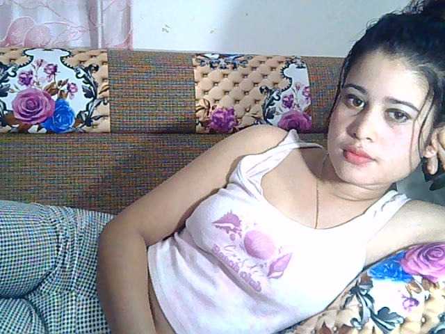 Live sex webcam photo for BOROPLUS88 #275982584