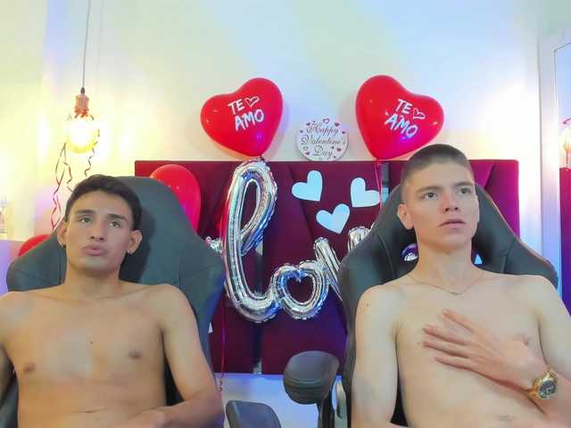 Live sex webcam photo for BOYS-TWINK- #277320455