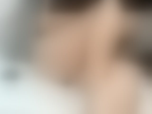 Live sex webcam photo for BabeLeidy #294211920