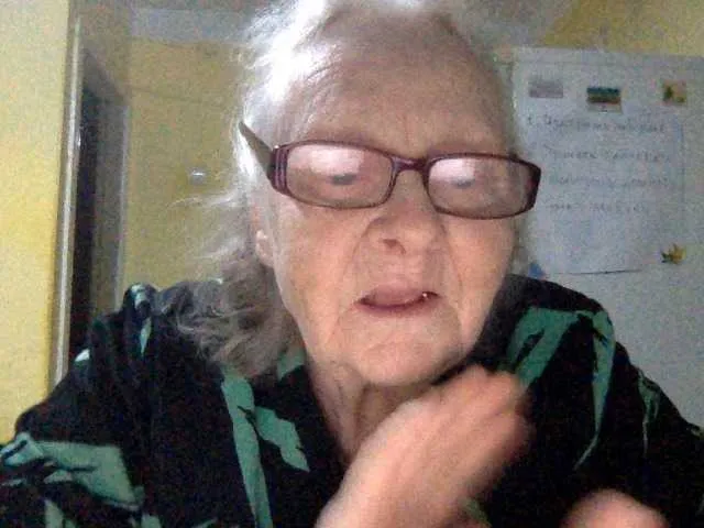 Live sex webcam photo for Babulya #277819760