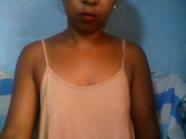 Live sex webcam photo for Baby-giiirl23 #290805583