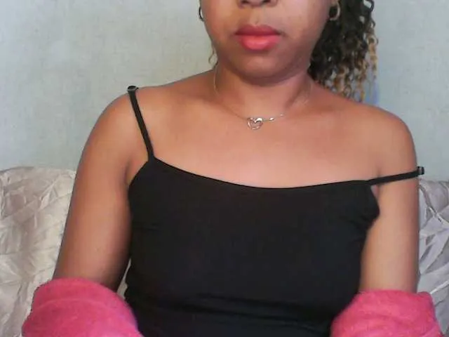 Live sex webcam photo for Baby-giiirl23 #291594647