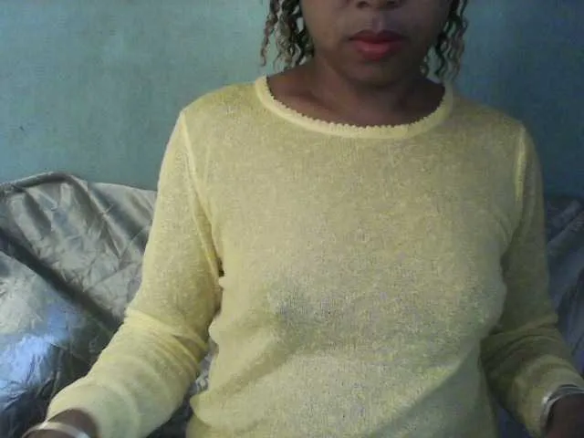 Live sex webcam photo for Baby-giiirl23 #291640982