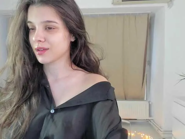 Live sex webcam photo for BabyAylin #292702629