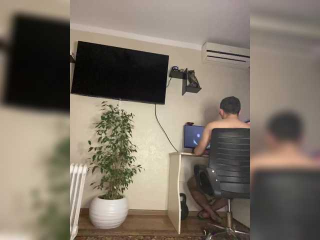Live sex webcam photo for BabyMur #290370418