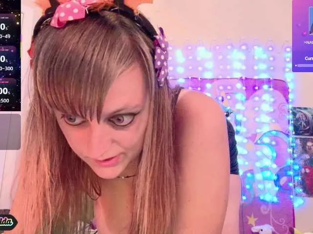 Live sex webcam photo for BabyZelda #291251455