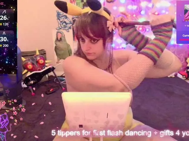 Live sex webcam photo for BabyZelda #292834652