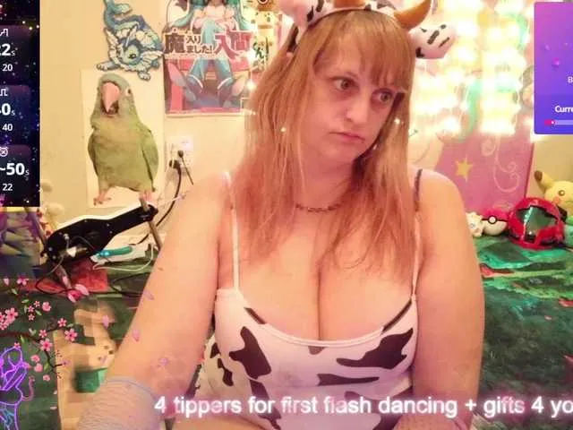 Live sex webcam photo for BabyZelda #293938748