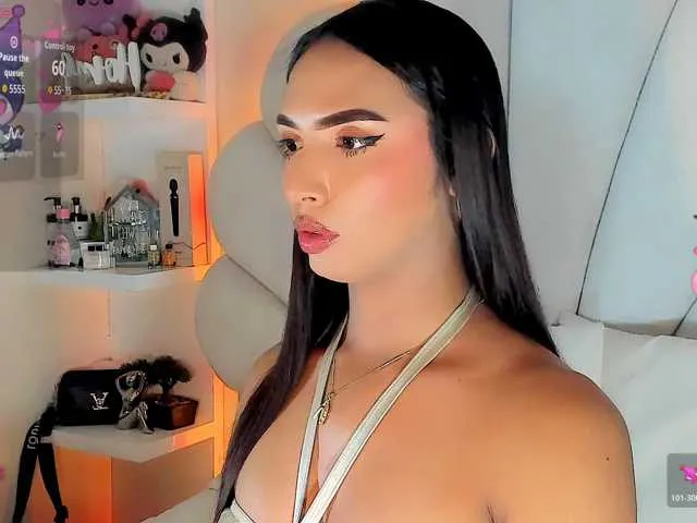 Live sex webcam photo for Babyenderlyn #294323219
