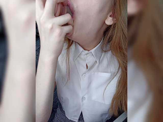 Live sex webcam photo for BadGirlv1 #276935434