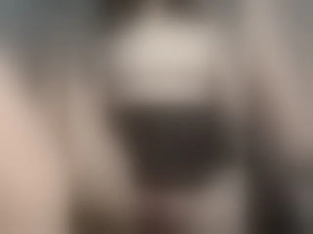 Live sex webcam photo for BadGirlv1 #292436672