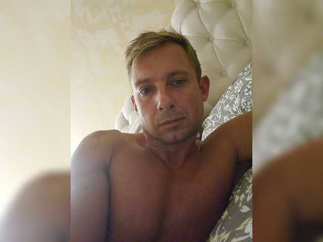 Live sex webcam photo for BadSanta007 #276146891