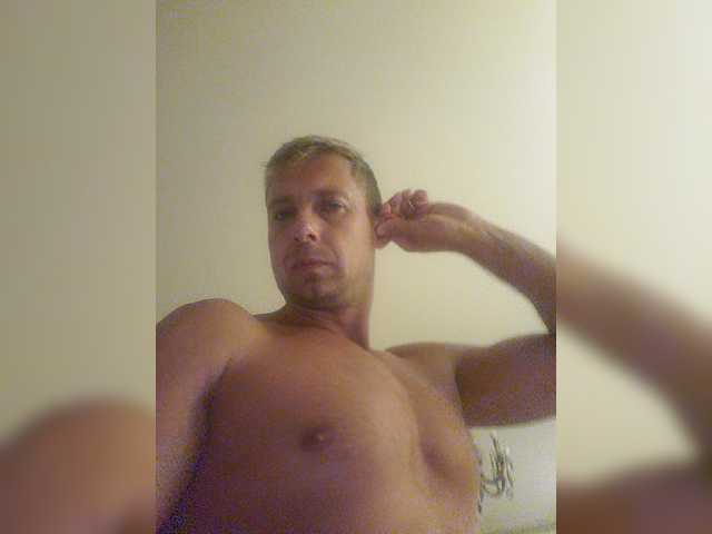 Live sex webcam photo for BadSanta007 #276148142