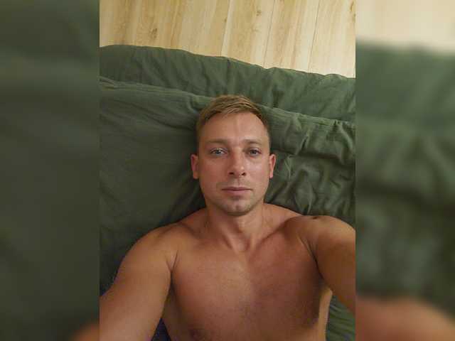 Live sex webcam photo for BadSanta007 #276250167