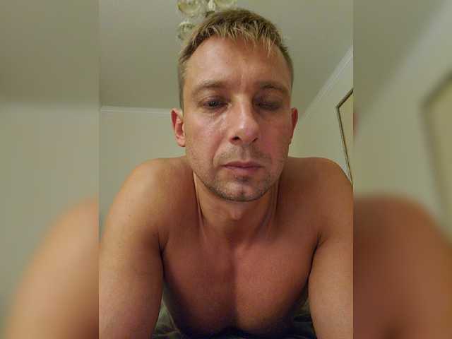 Live sex webcam photo for BadSanta007 #276256116