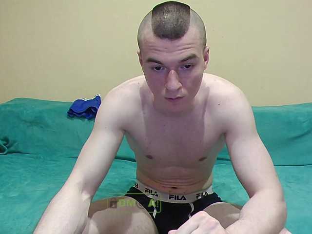 Live sex webcam photo for Badboy185 #274181133