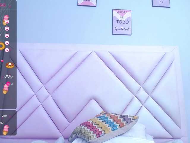 Live sex webcam photo for Badmommmy #276136739