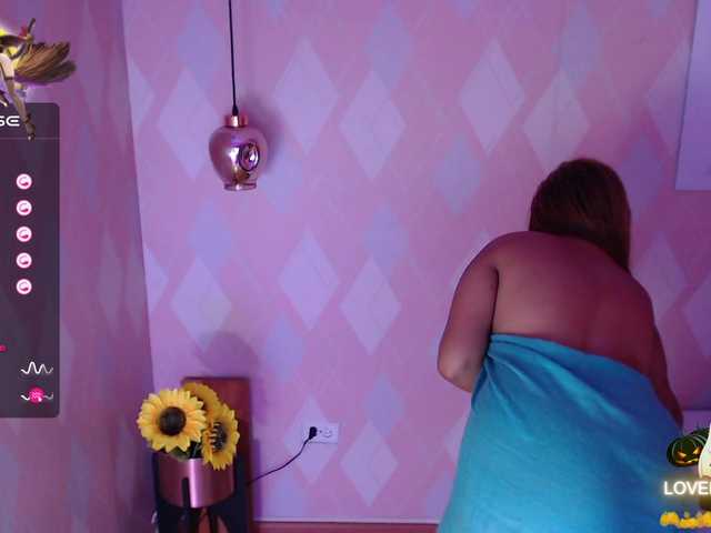 Live sex webcam photo for Badmommmy #276604352