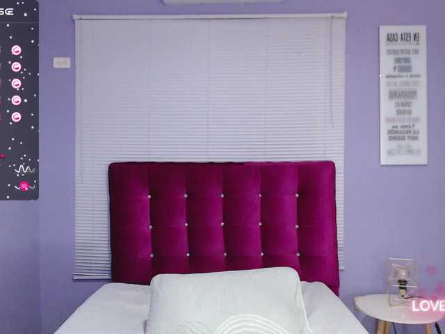 Live sex webcam photo for Badmommmy #276856705