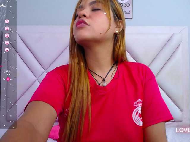 Live sex webcam photo for Badmommmy #276897694