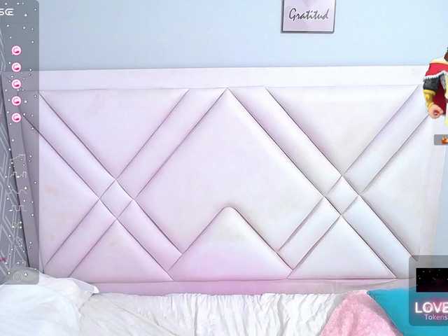 Live sex webcam photo for Badmommmy #277009025