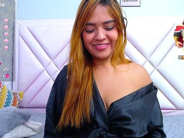 Live sex webcam photo for Badmommmy #277082425