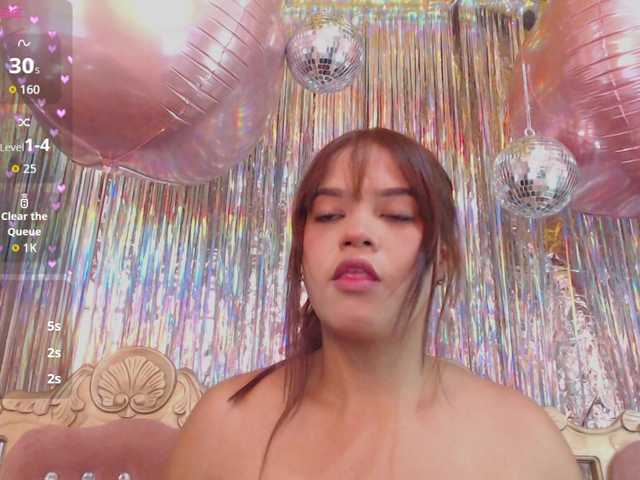 Live sex webcam photo for Badmommmy #292121254