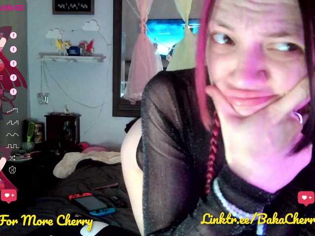 Live sex webcam photo for BakaCherry #275540557