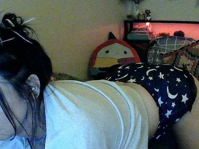 Live sex webcam photo for Bambi-40 #293348284